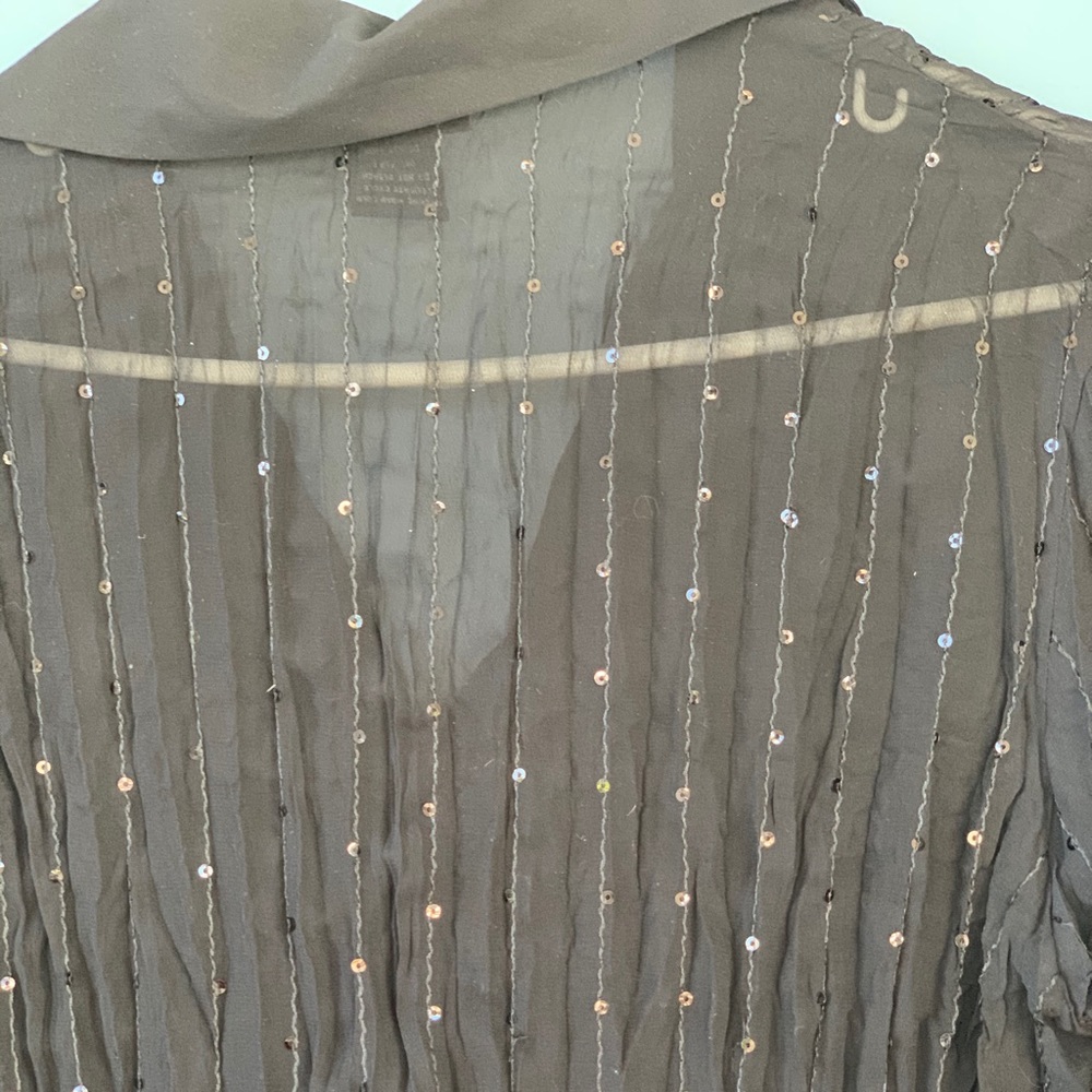 Notations - Blk ruffled, crinkled, sequins - $17 - Picture 3 of 3